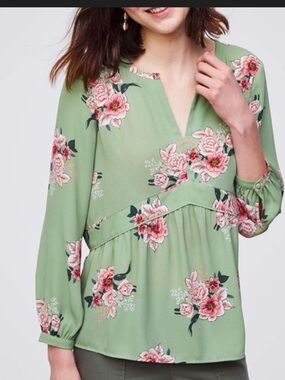 LOFT Sage Green Floral Split-V Neck Blouse size 2XLP